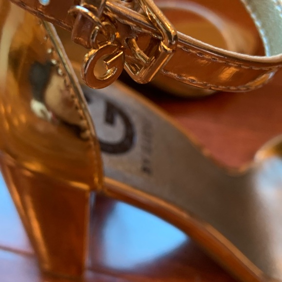 Guess Heels - Picture 6 of 6